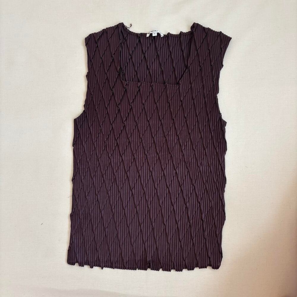 NICOLA Brown Textured Crinkle Sleeveless Top with Diagonal Pleats
